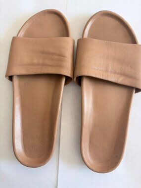 Beek Gallito Leather Slide Sandal